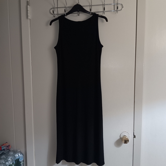 Black Dress - Picture 2 of 4